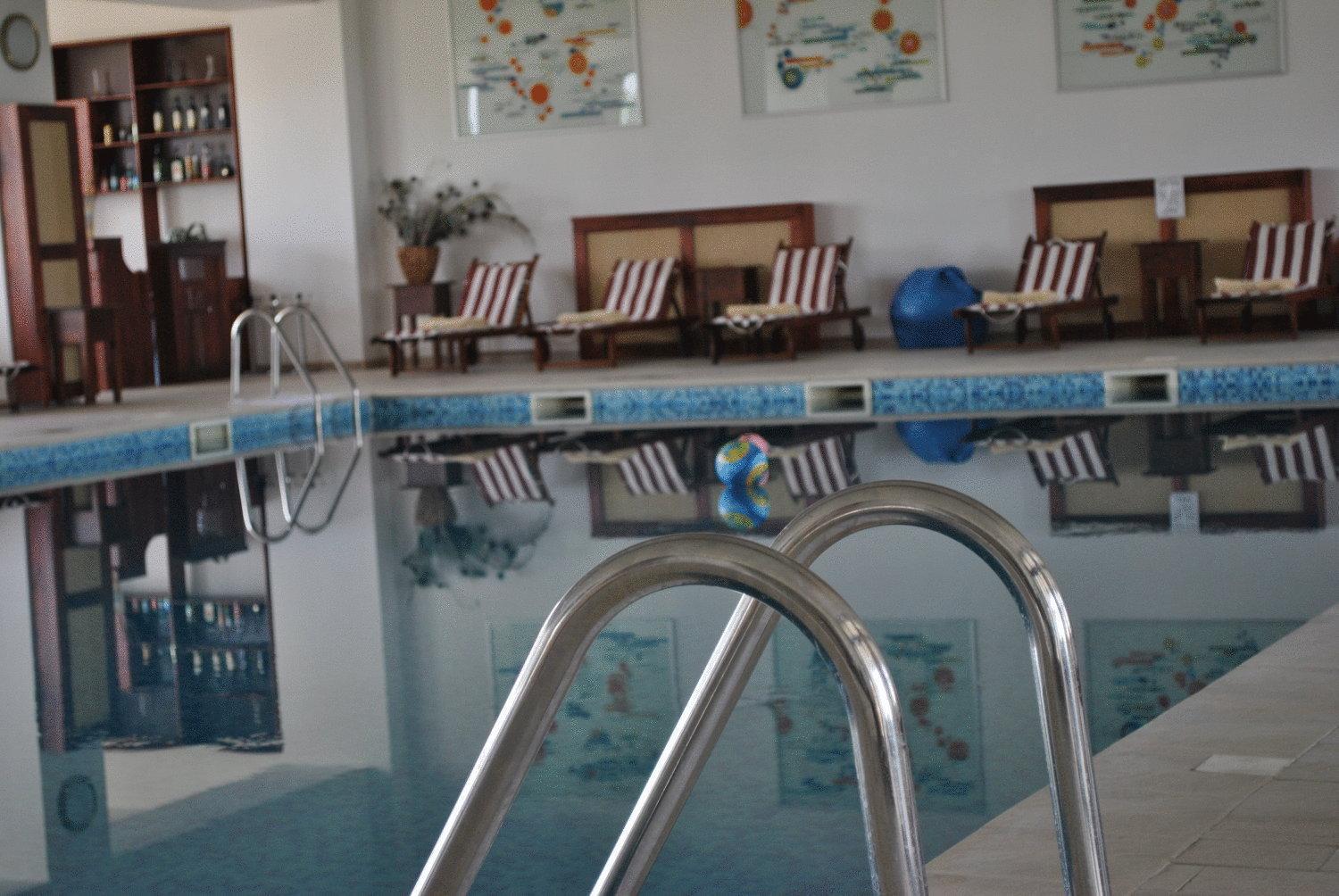 Club Insieme Grand Resort Potlogi Exteriör bild